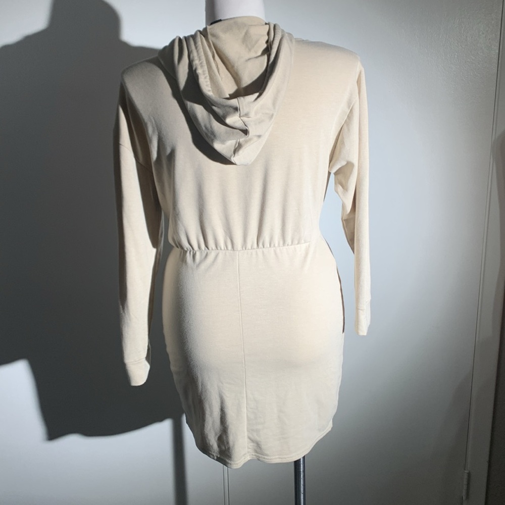 Forever 21 Hooded Dress - Picture 3 of 4